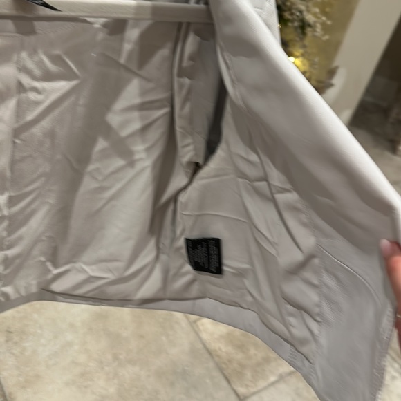 LaMarque cropped biker jacket/ almost new - Picture 3 of 4